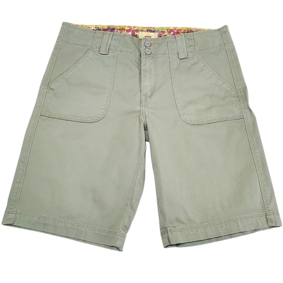 Y2K Levi’s Bermuda Length Shorts Twill Size 10 Mid Rise Jorts Soft Grunge - Picture 2 of 13